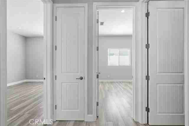 7819 Genesta Ave - Photo 6 of 8