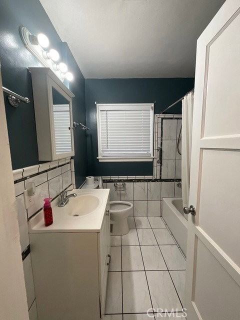 302 Pamela Rd - Photo 3 of 8