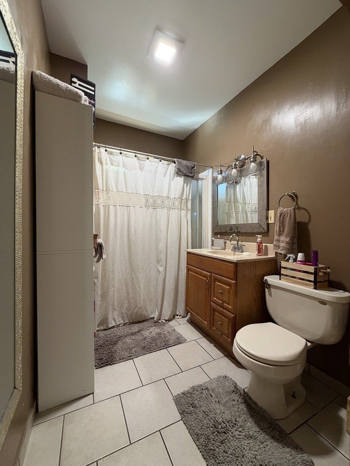 5801 W 16th St #2R - Photo 5 of 7