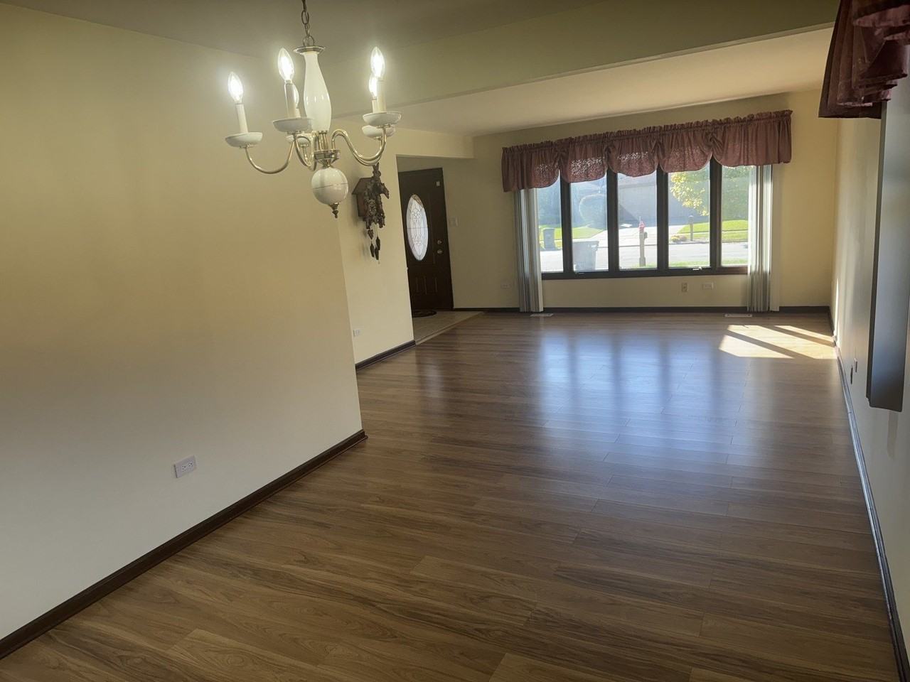 8124 167th Pl - Photo 5 of 17