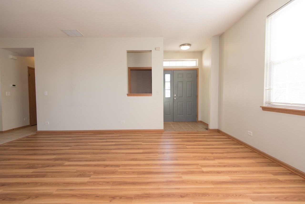674 Arbor Cir - Photo 4 of 23