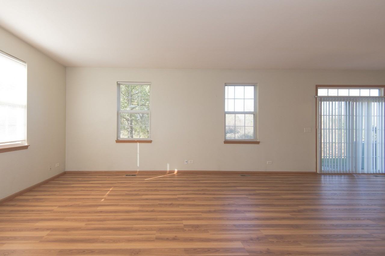 674 Arbor Cir - Photo 5 of 23