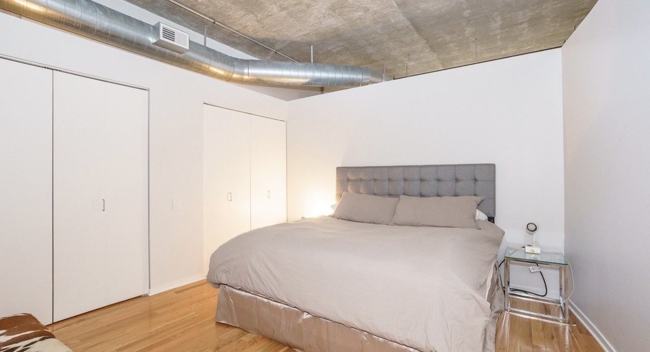 900 N Kingsbury St #1011 - Photo 7 of 13