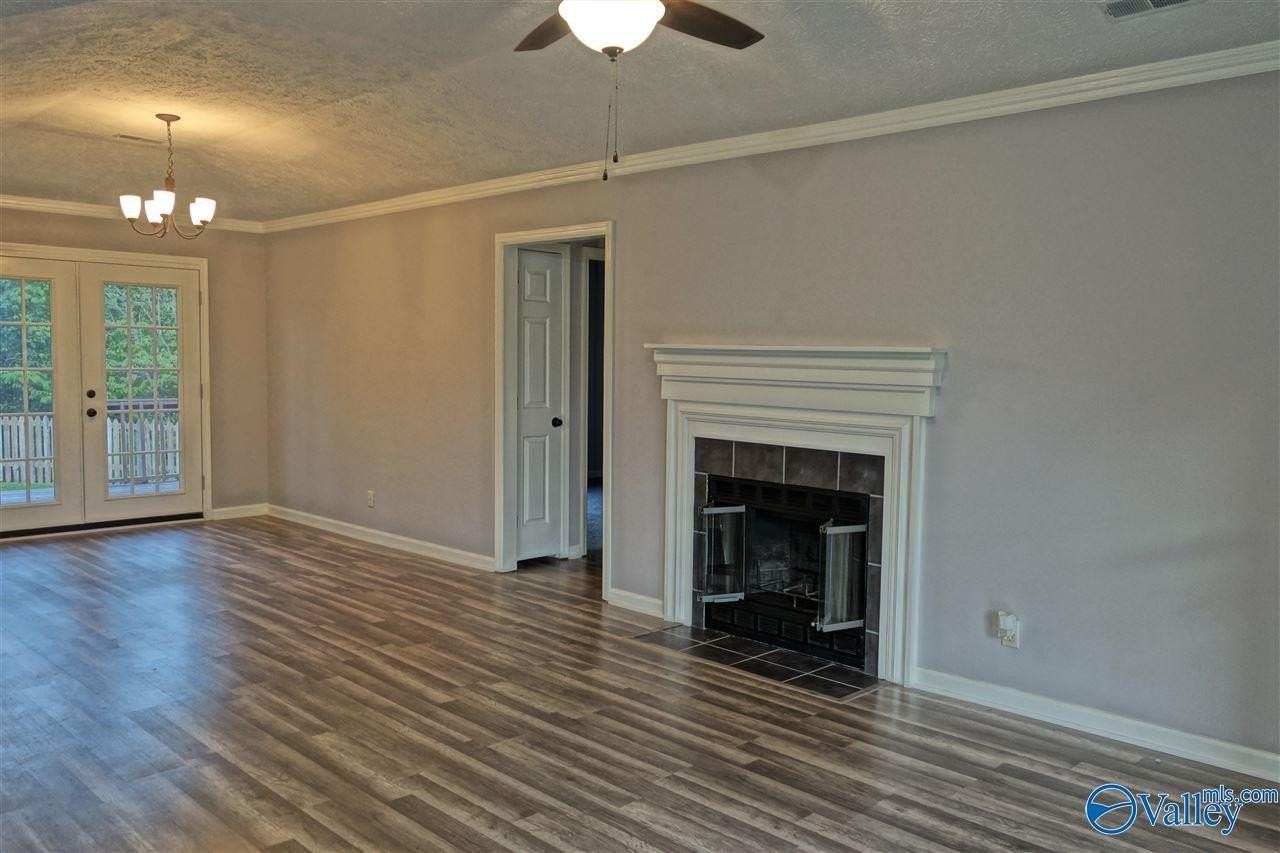 109 Reagan Ln - Photo 3 of 19