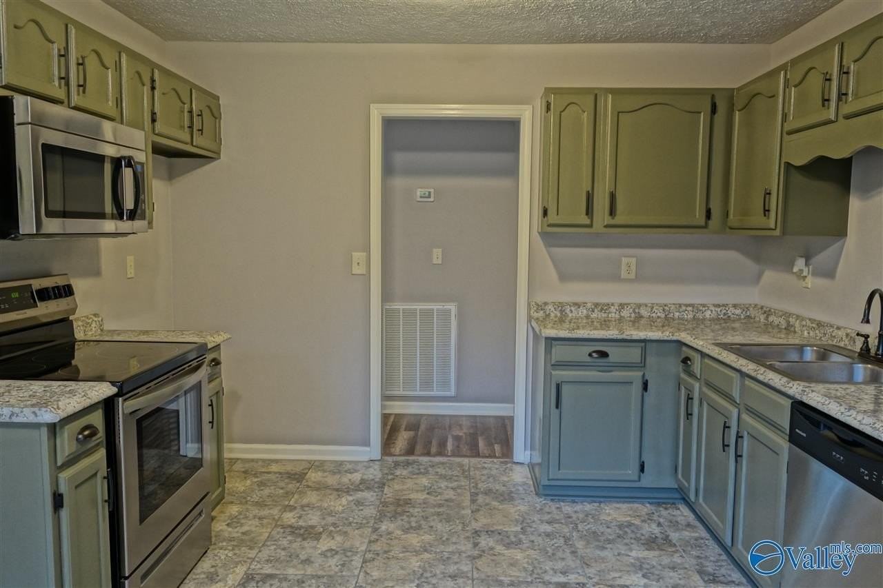 109 Reagan Ln - Photo 6 of 19