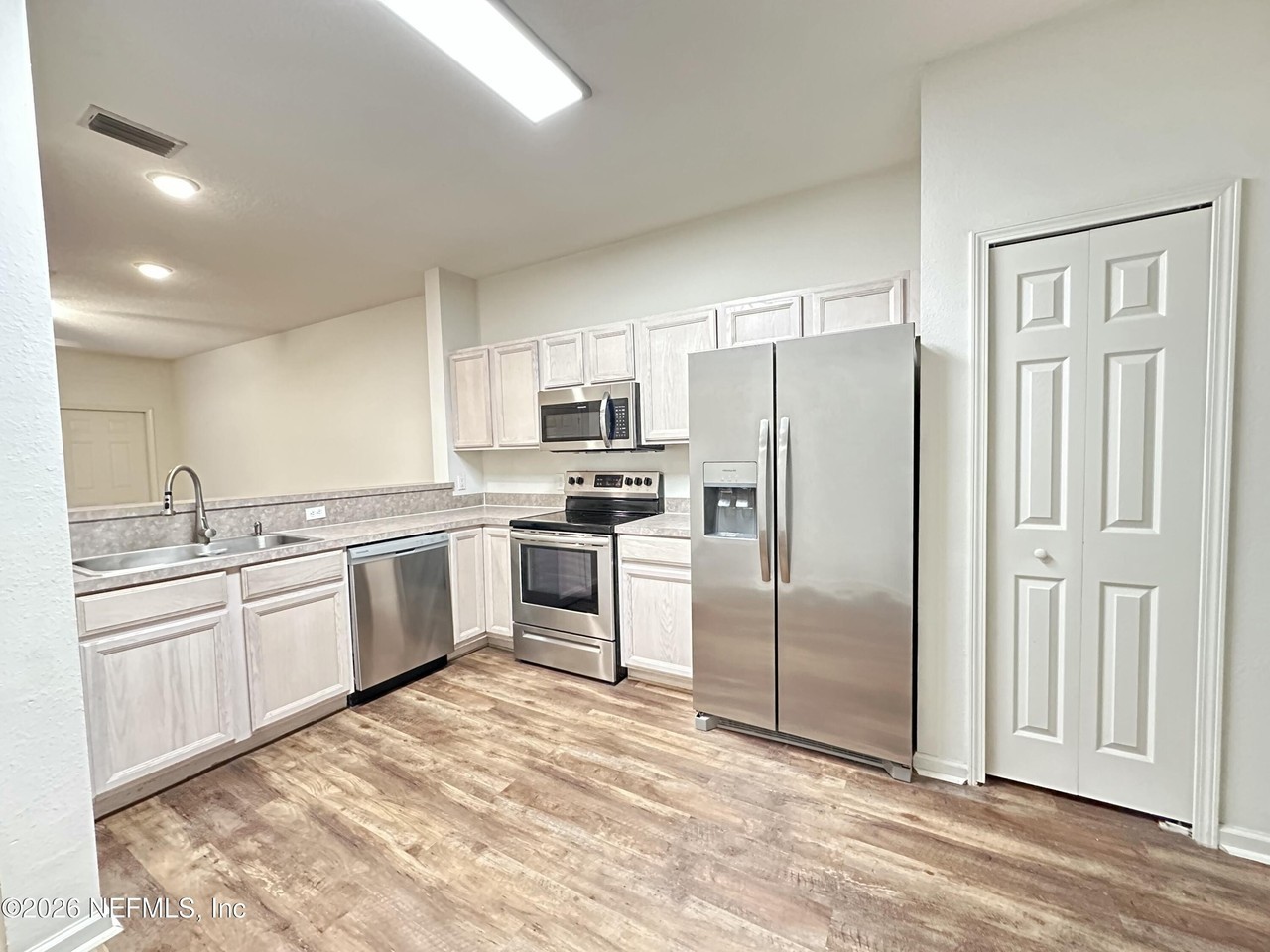 304 Southern Branch Ln - Photo 2 of 15