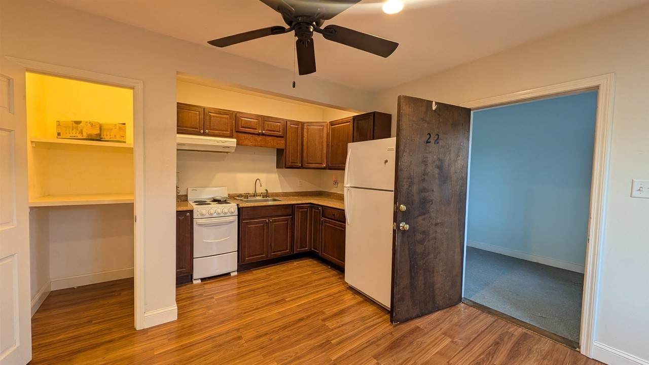 159 Portsmouth Ave #22 - Photo 6 of 27