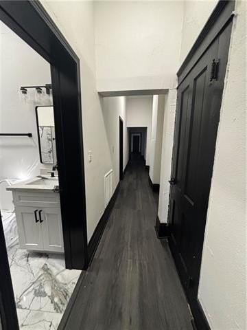 1930 Arts St - Photo 4 of 11