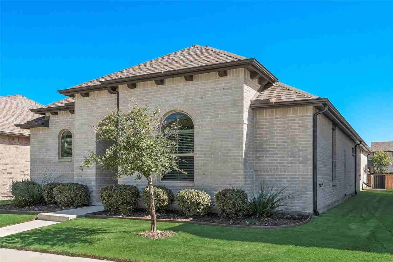 12316 Hulson Trl - Photo 3 of 33