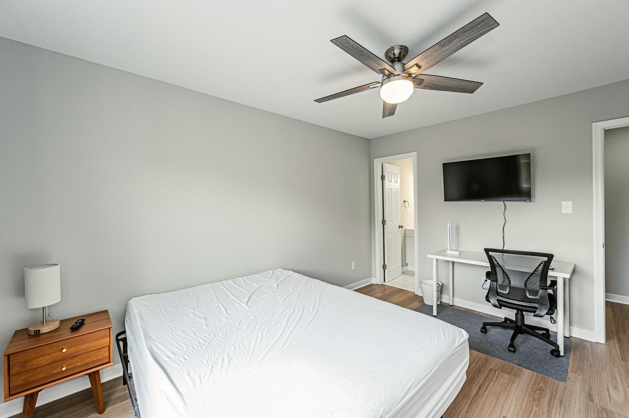 Claiborne St - Photo 6 of 7