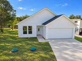 featured image of 928 Apache Ridge Rd