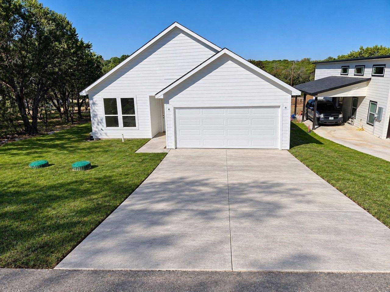 928 Apache Ridge Rd - Photo 2 of 13