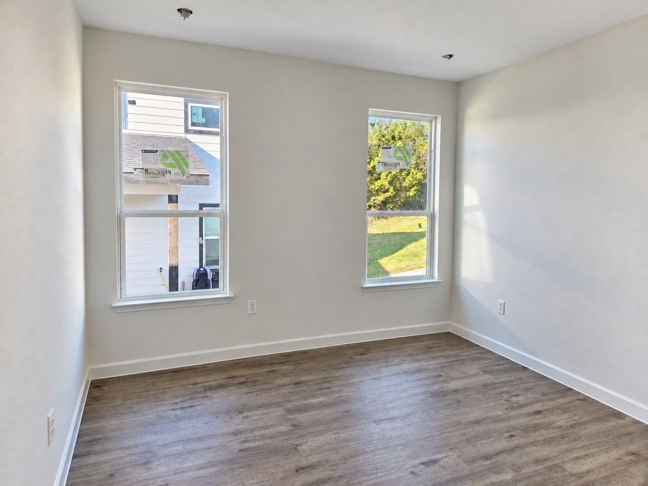 928 Apache Ridge Rd - Photo 5 of 13