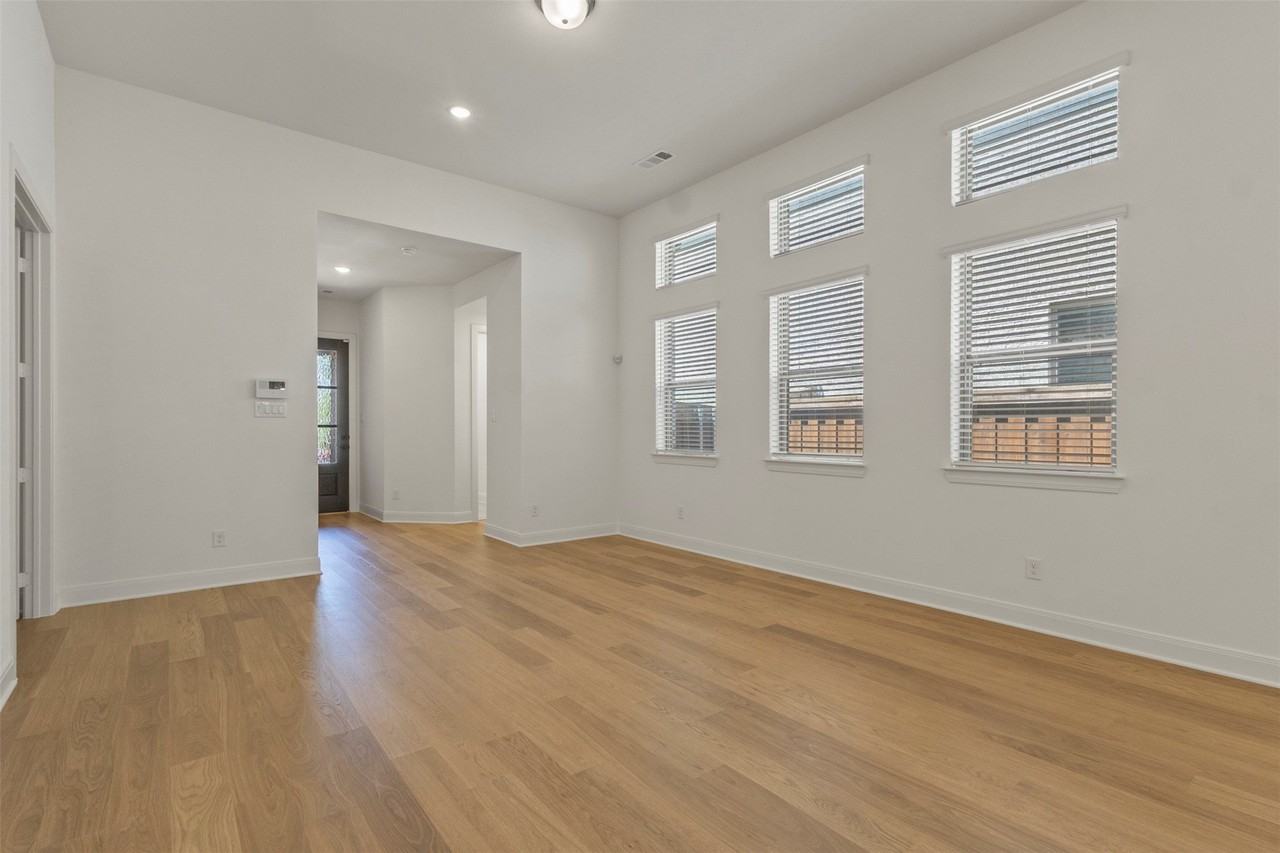 9105 Buckeye Bnd - Photo 7 of 24