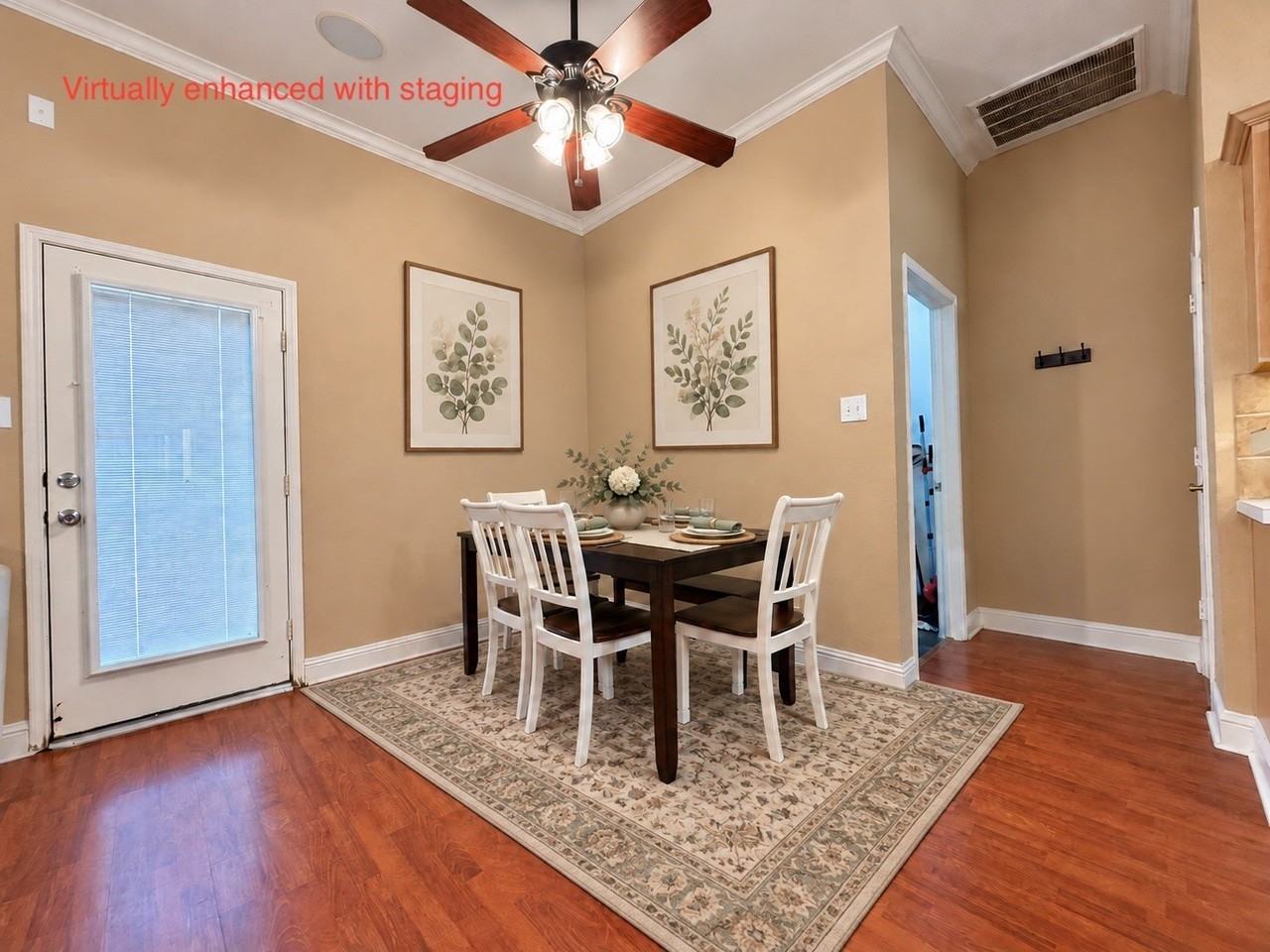 6252 Dark Forest Dr - Photo 5 of 26