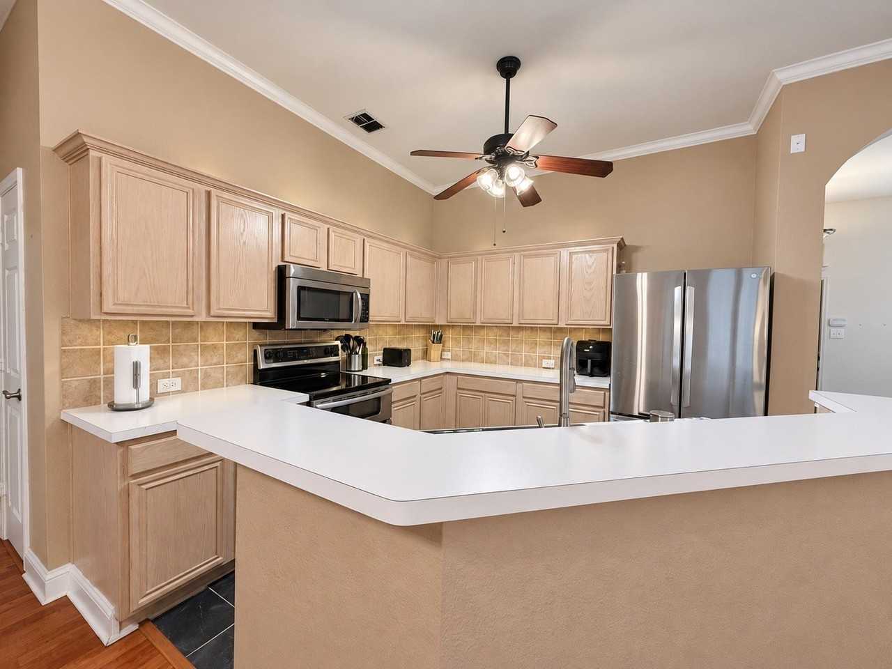 6252 Dark Forest Dr - Photo 7 of 26