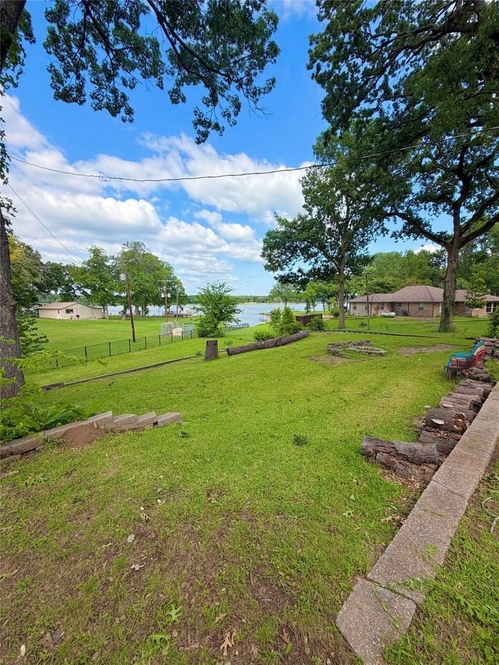 467 Old Mill Ln - Photo 3 of 24