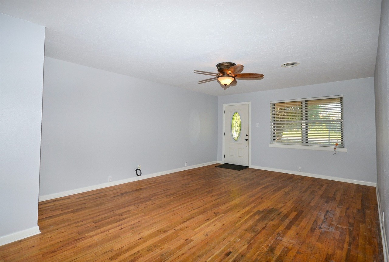 2515 N Shannon St - Photo 4 of 24