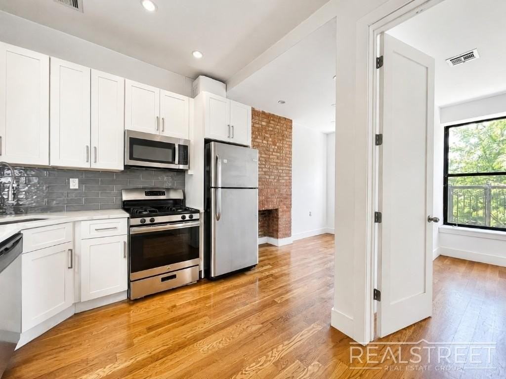 94 Lewis Ave #1 - Photo 3 of 11