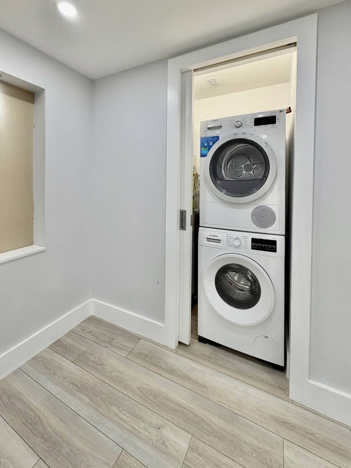 764 Warburton Ave - Photo 6 of 23
