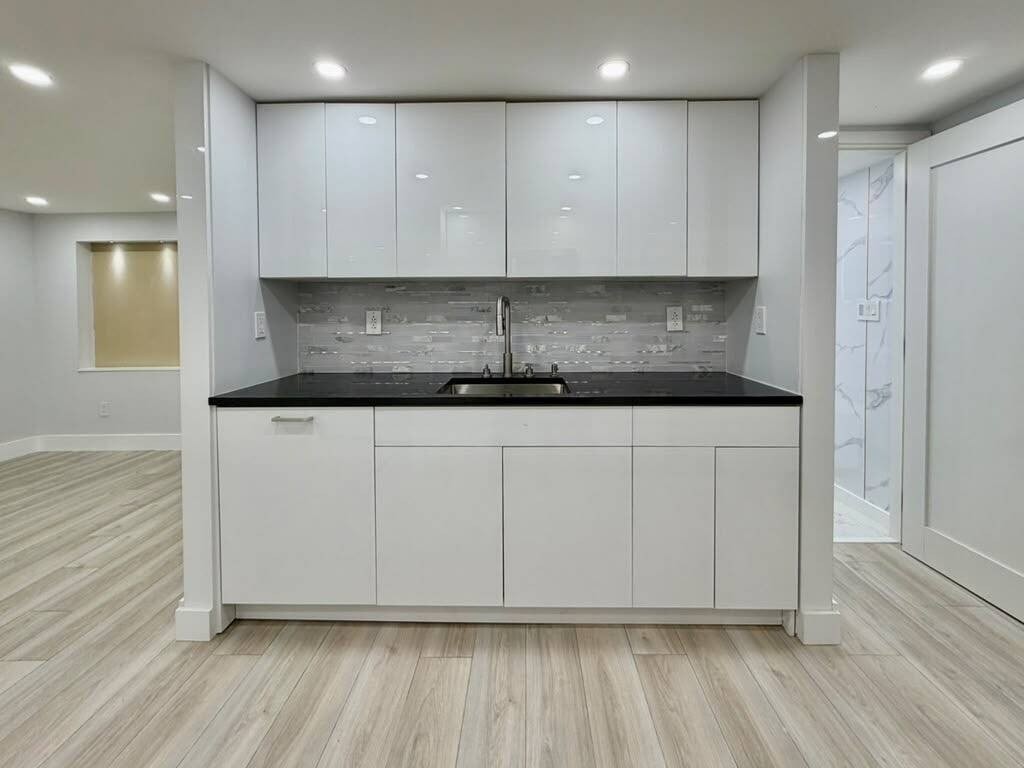 764 Warburton Ave - Photo 7 of 23