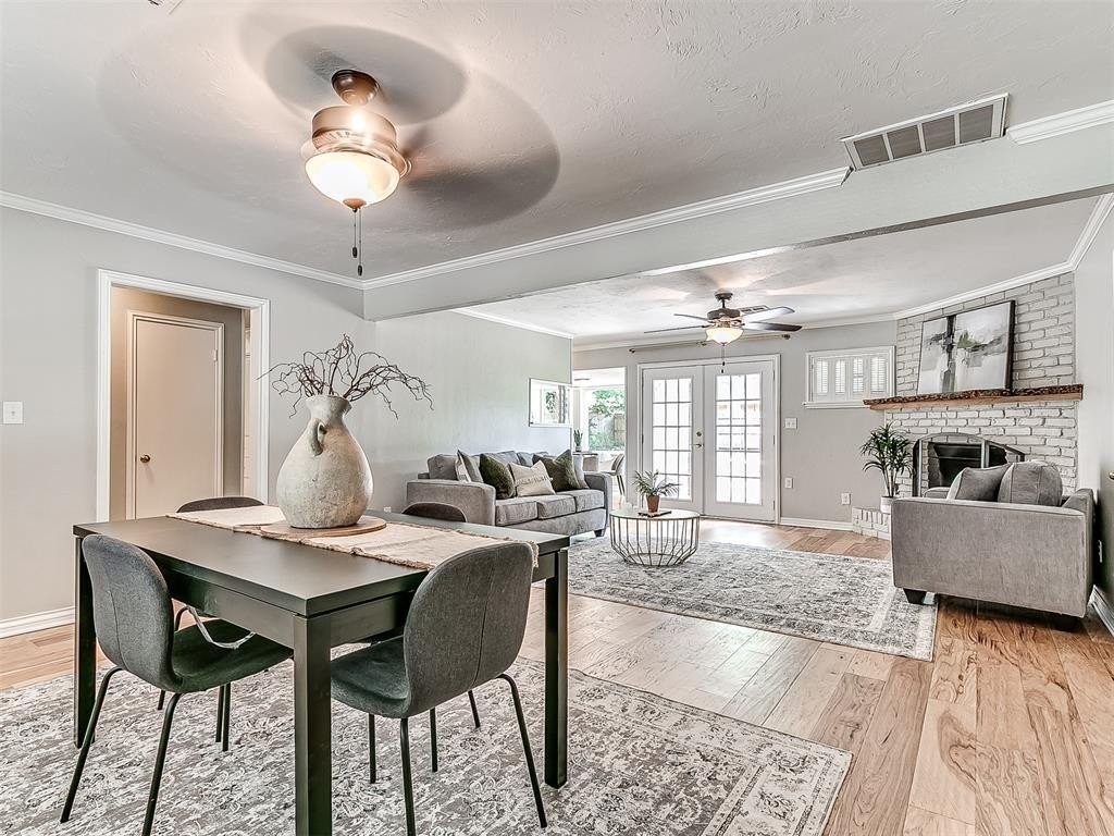 9917 Village Dr - Photo 4 of 37