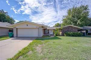 featured image of 6813 N Barr Ave