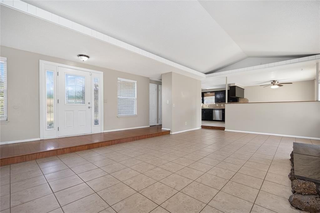 6813 N Barr Ave - Photo 5 of 24