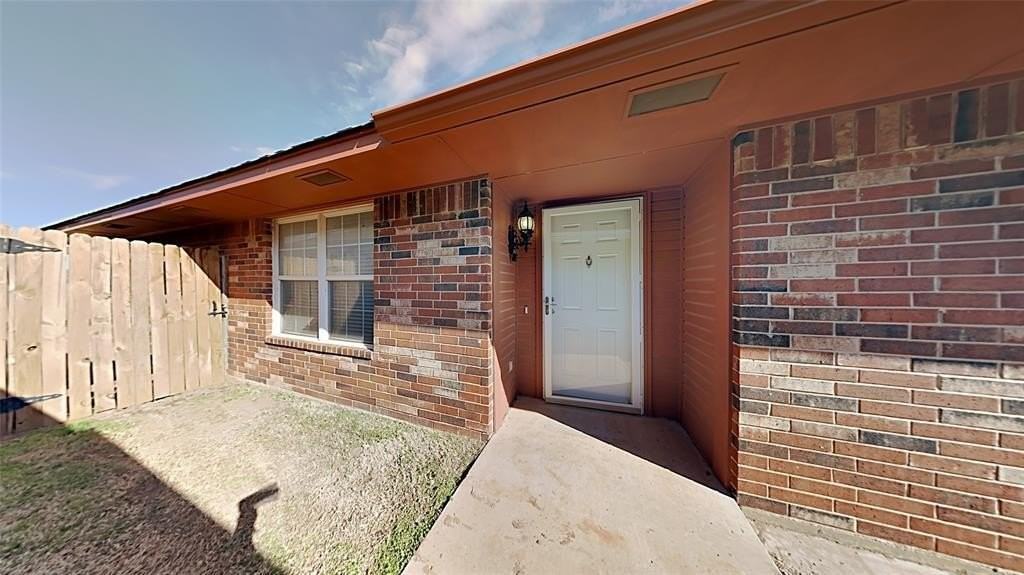 3609 Liberty Dr - Photo 2 of 13
