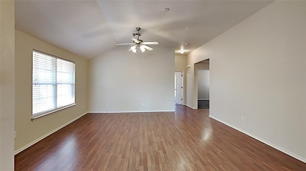 3609 Liberty Dr - Photo 3 of 13