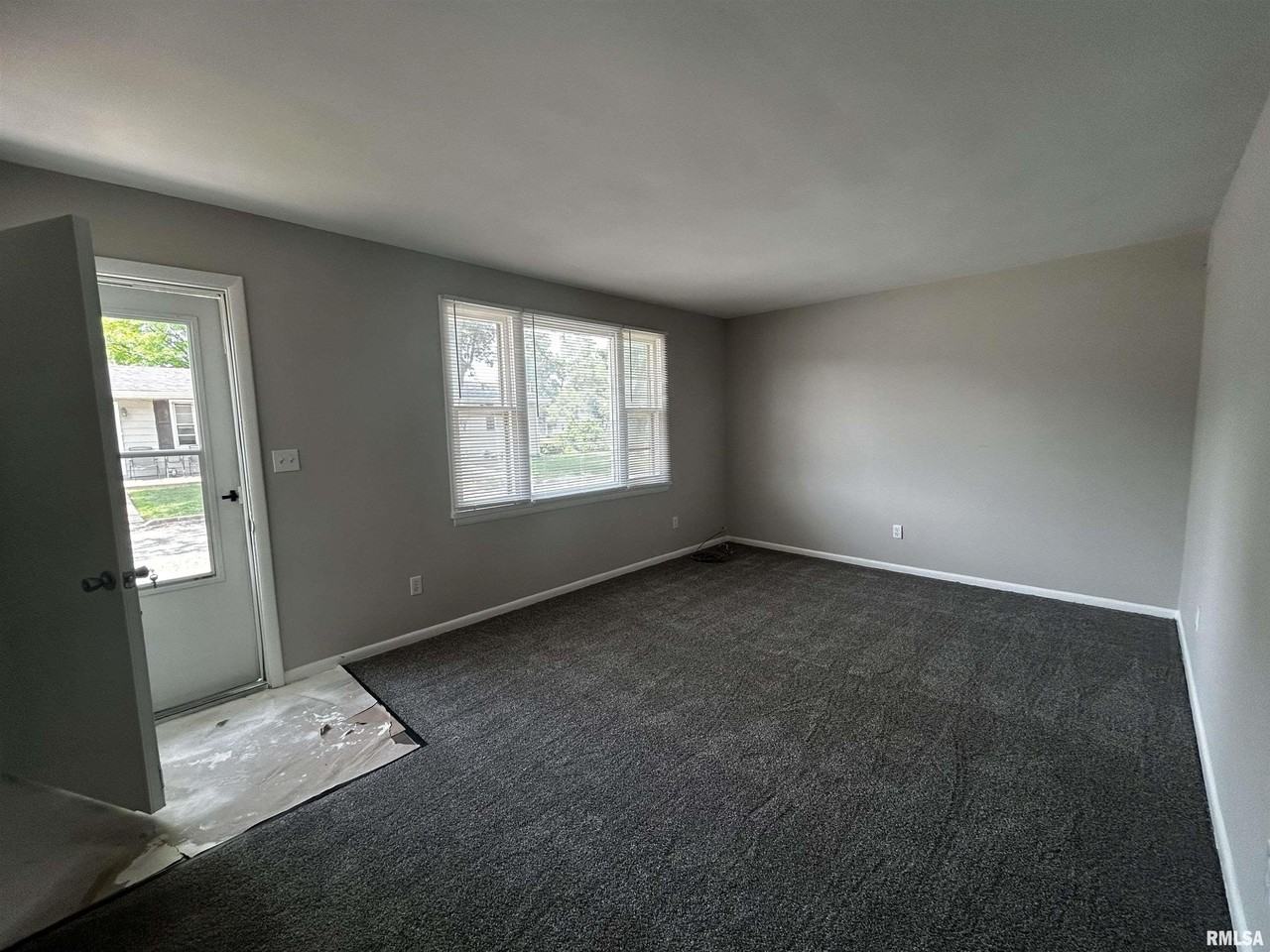 5806 W Farmington Rd #B - Photo 4 of 12