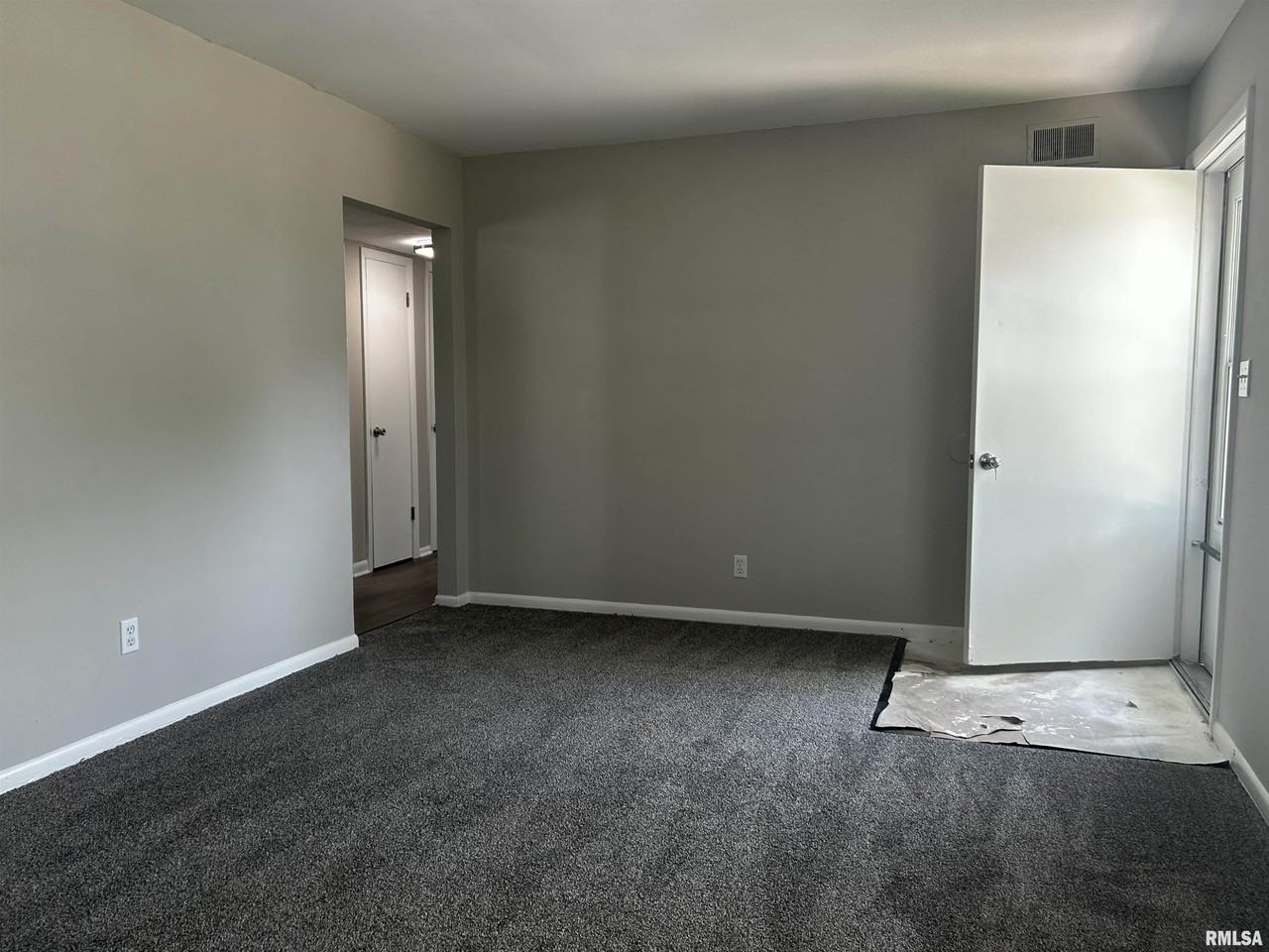 5806 W Farmington Rd #B - Photo 6 of 12