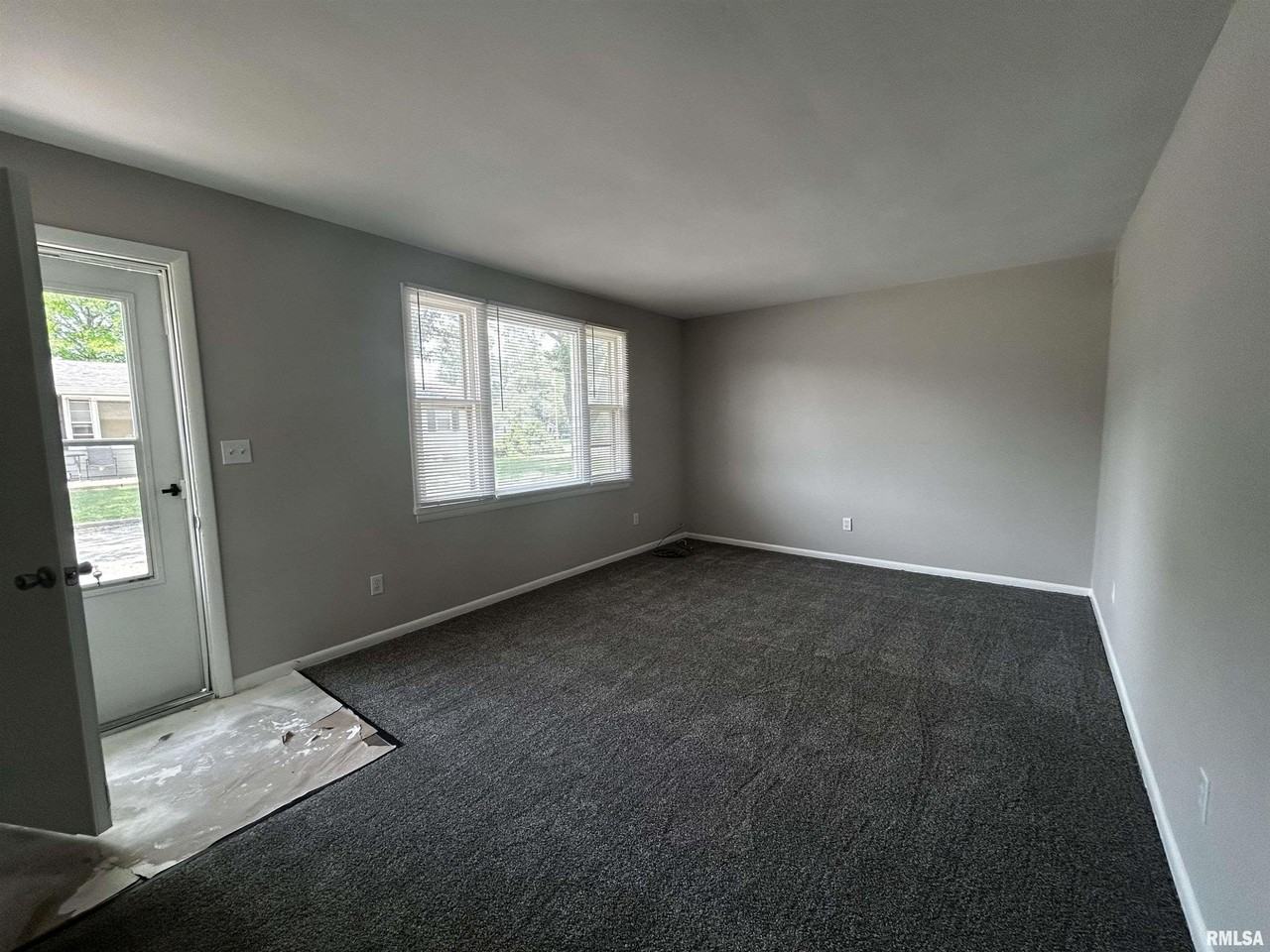 5806 W Farmington Rd #B - Photo 7 of 12
