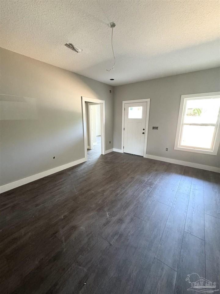 203 Ruberia Ave #B - Photo 3 of 20