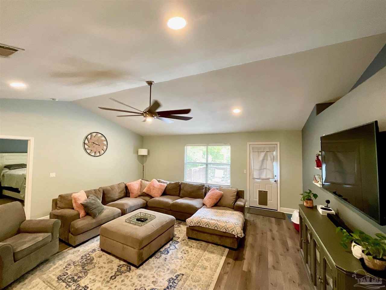 2784 Shoni Dr - Photo 5 of 23