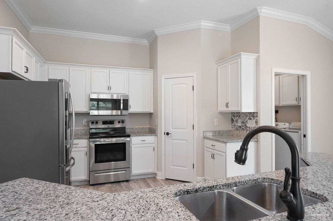 725 Upper Heron Way - Photo 6 of 43