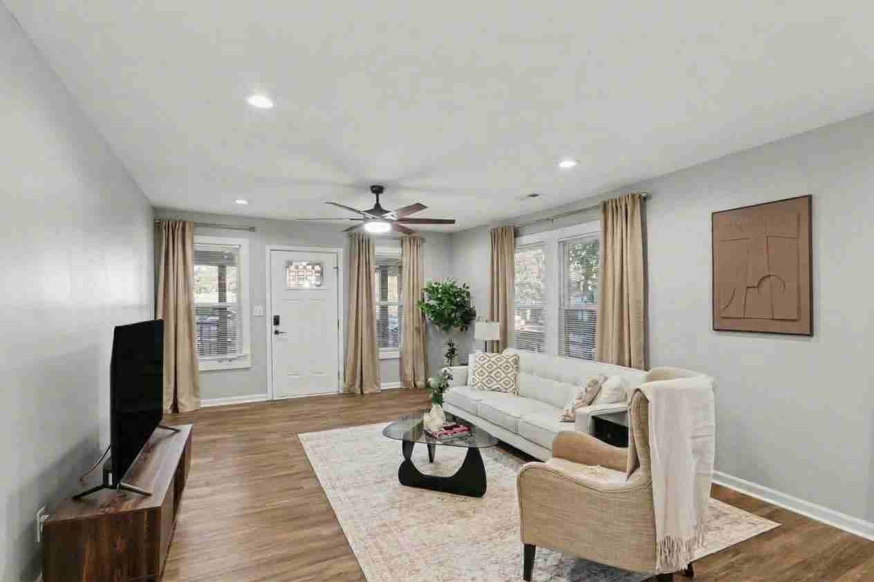 Parkway Ave - Photo 7 of 17