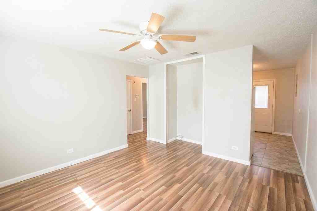 3122 W Kansas Ave Apt A #A - Photo 2 of 10