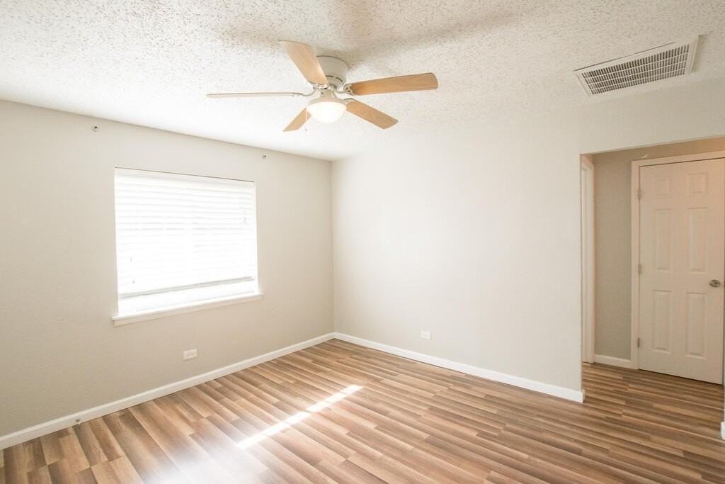 3122 W Kansas Ave Apt A #A - Photo 3 of 10