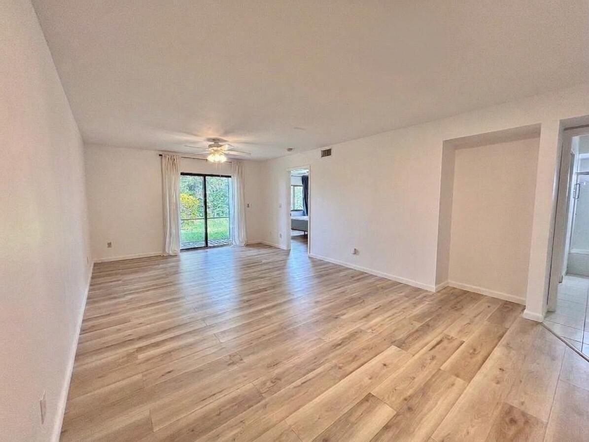2071 Nw 21st Ter - Photo 6 of 21