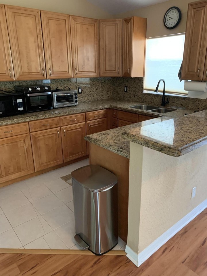 7023 Banyan Blvd #1 - Photo 5 of 11