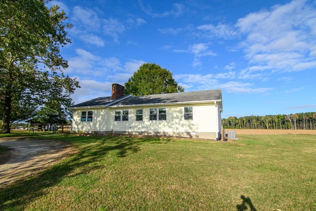 32698 Elmore Rd - Photo 4 of 28