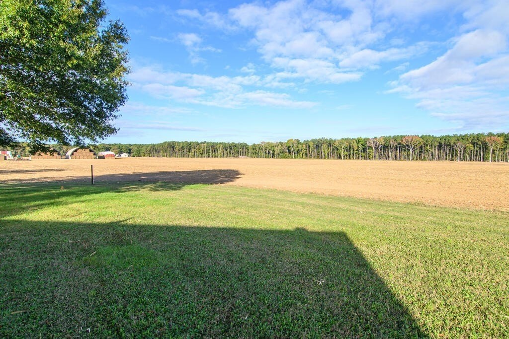 32698 Elmore Rd - Photo 6 of 28