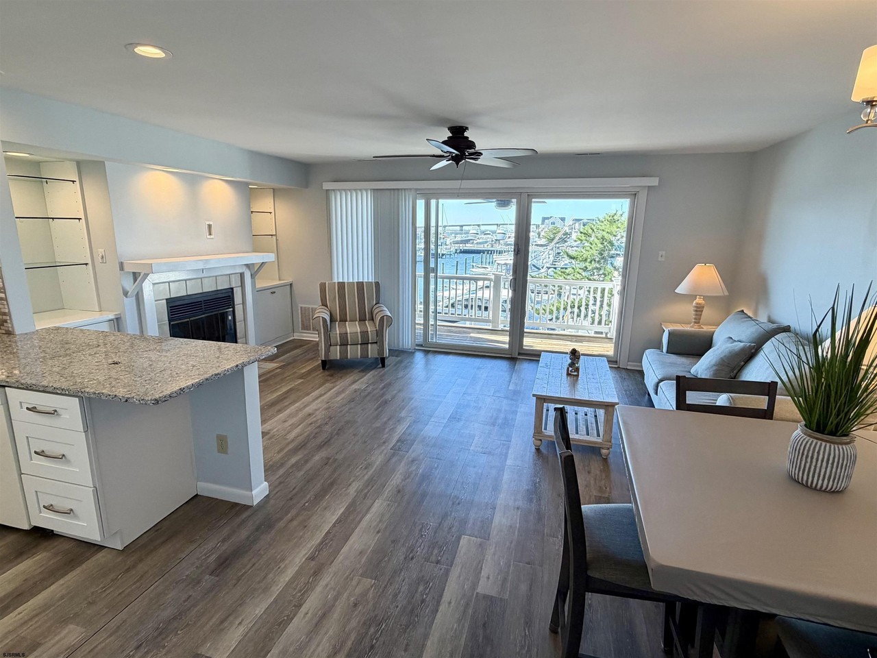 1208 Harbour Cv S #1208 - Photo 4 of 19