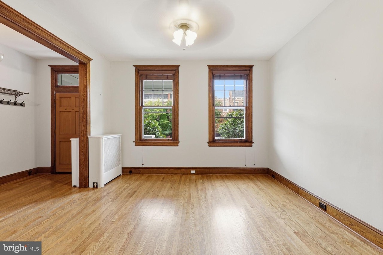 457 Luray Pl Nw - Photo 3 of 21
