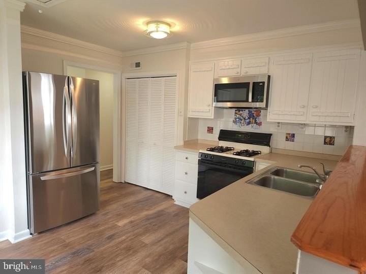 1426 Pine Whiff Ave - Photo 6 of 24