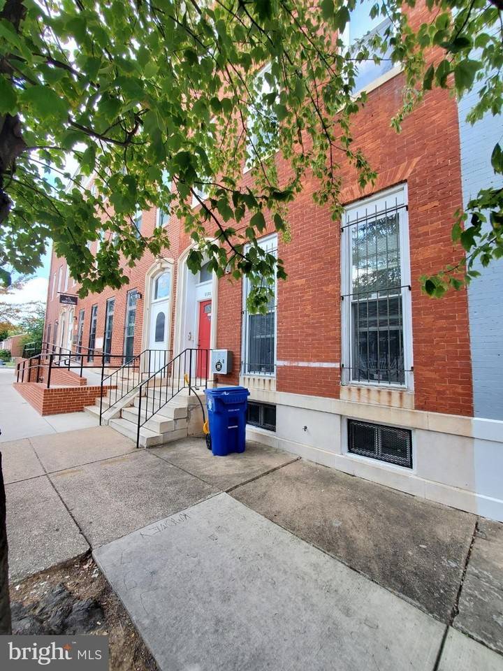 1131 N Gilmor St #1 - Photo 2 of 25