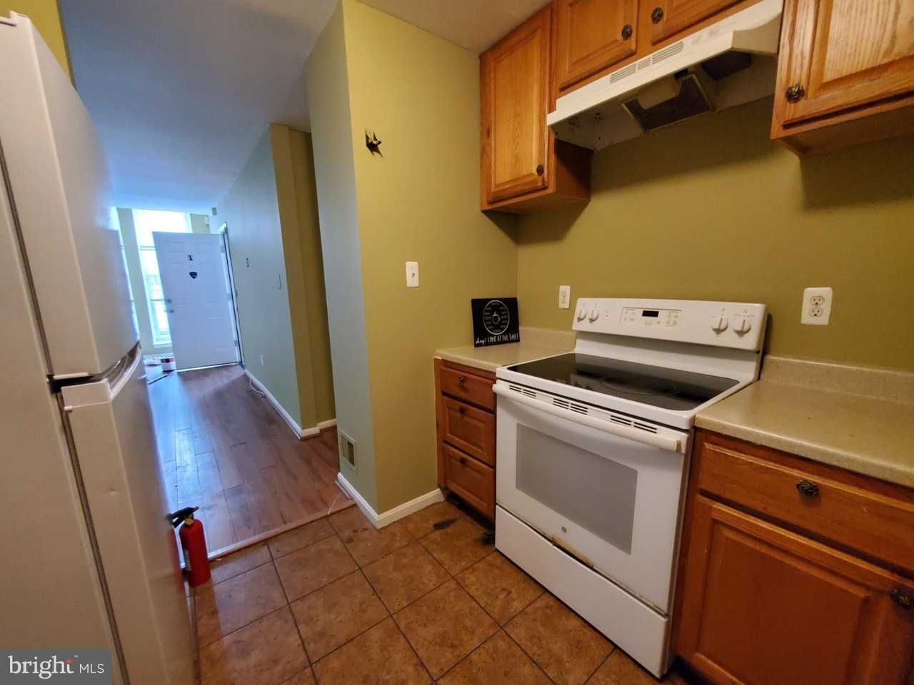 1131 N Gilmor St #1 - Photo 7 of 25