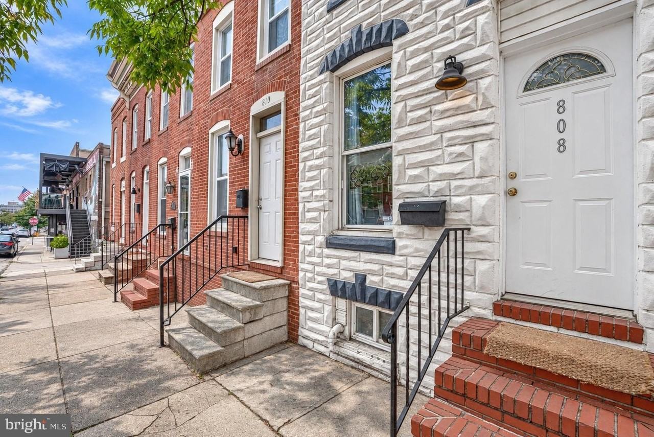 808 S Linwood Ave - Photo 2 of 20