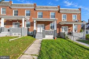 featured image of 2456 Keyworth Ave #2